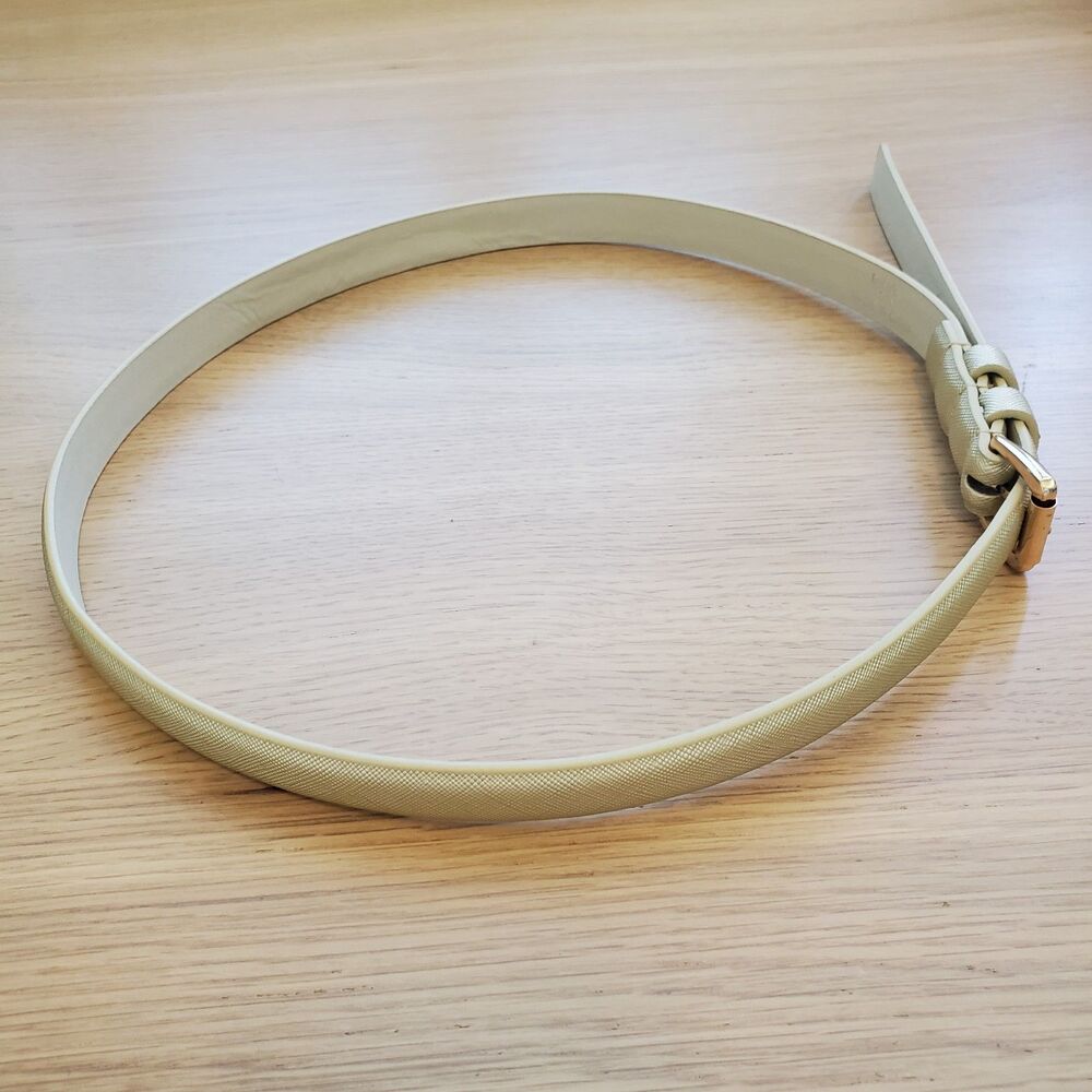 Vintage Gold Belt - Picture 5 of 11